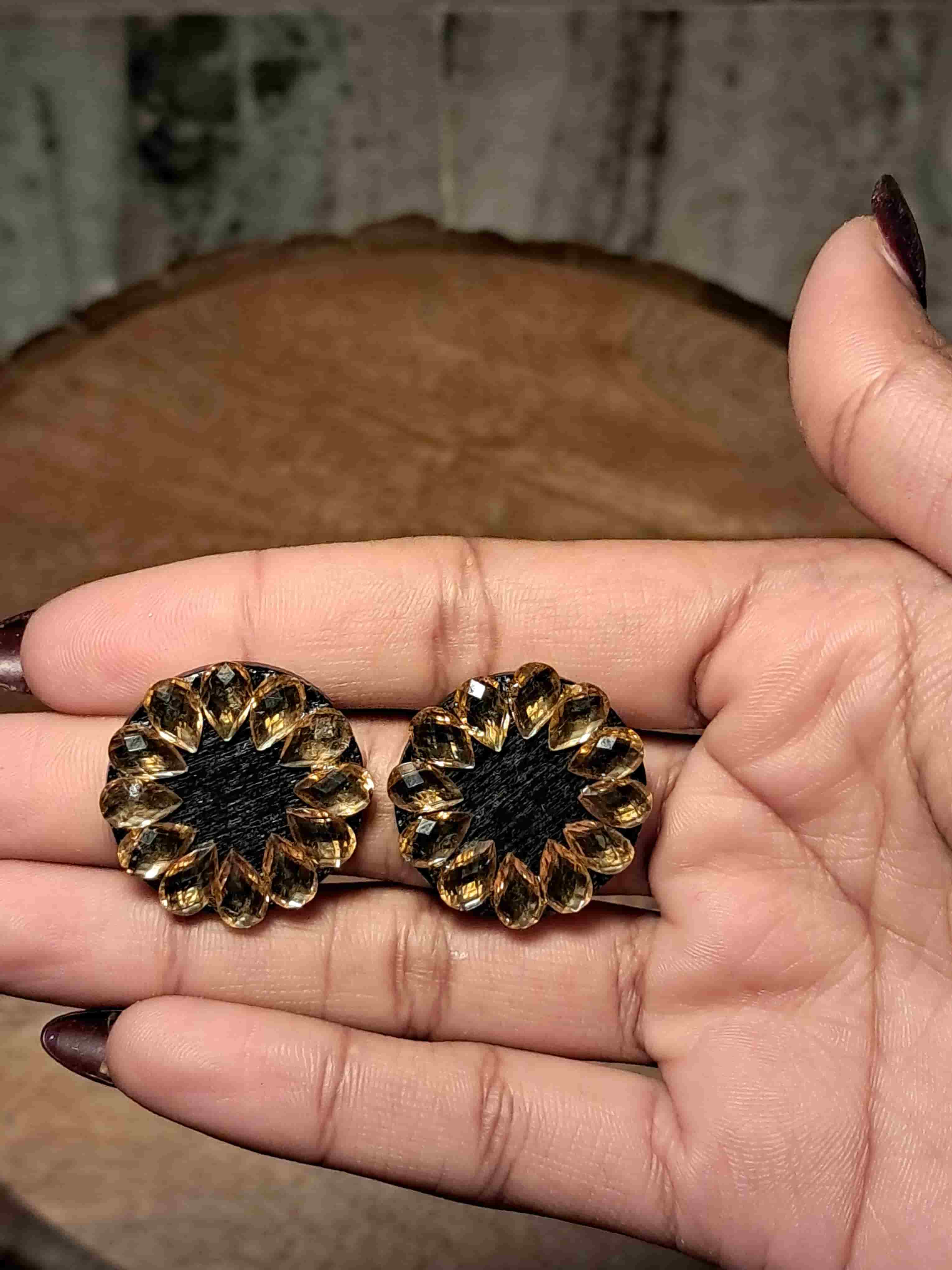 Kaala Noor Kundan by Velaora Jewels
